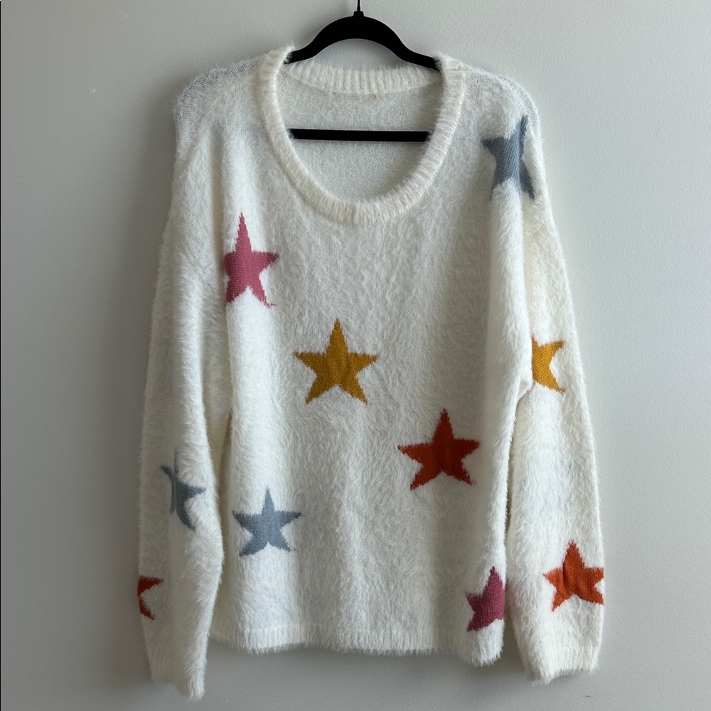 Cozy Star Patterned Fuzzy White Sweater, size L